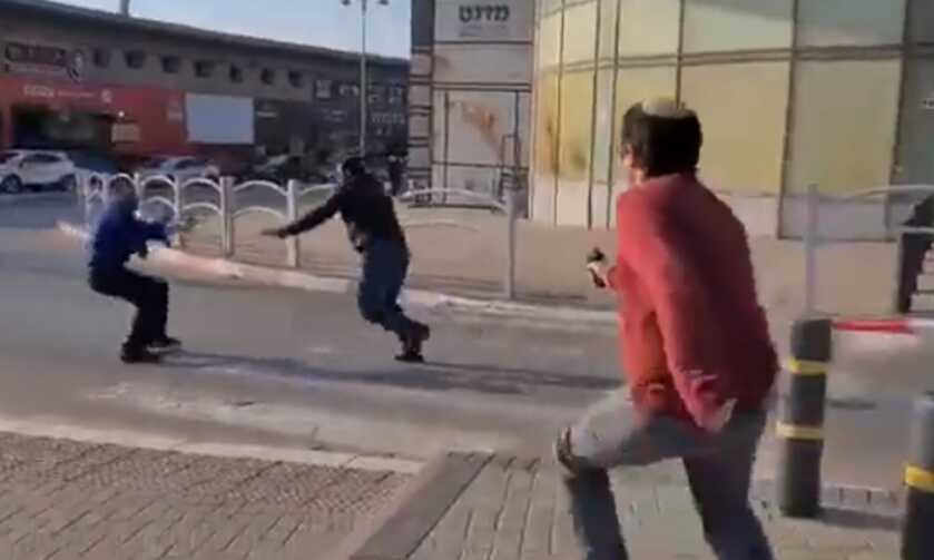 WATCH: Armed Israeli Citizens End Deadliest Terror Attack in Years