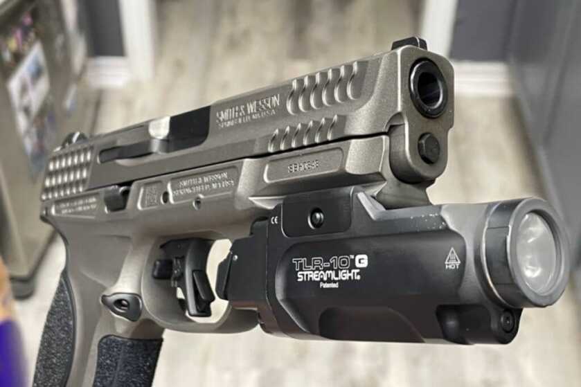 New Pistol Review: Testing the M&P9 M2.0 Metal New Pistol Review: Testing the M&P9 M2.0 Metal