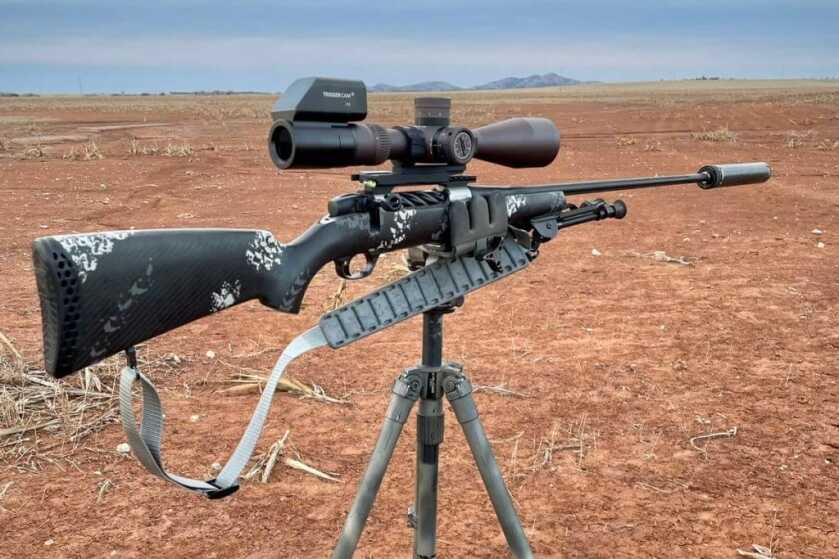 Vortex Razor HD Gen III 6-36x56 FFP Review Vortex Razor HD Gen III 6-36X56 sitting on a Weatherby Mark V placed in a Kopfjager K800 tripod
