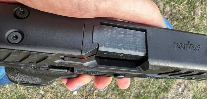 3-Beretta APX A1 Compact: A Review of the Newest Addition to the APX Family Beretta loaded chamber indicator