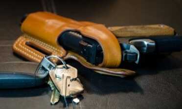 Magnum Research Desert Eagle 1911 Undercover—A Tiny But Mighty Pistol Good 1911 concealment holsters, like this Blackhawk model, are abundant. The Desert Eagle 1911 Undercover is well sized for concealed carry.