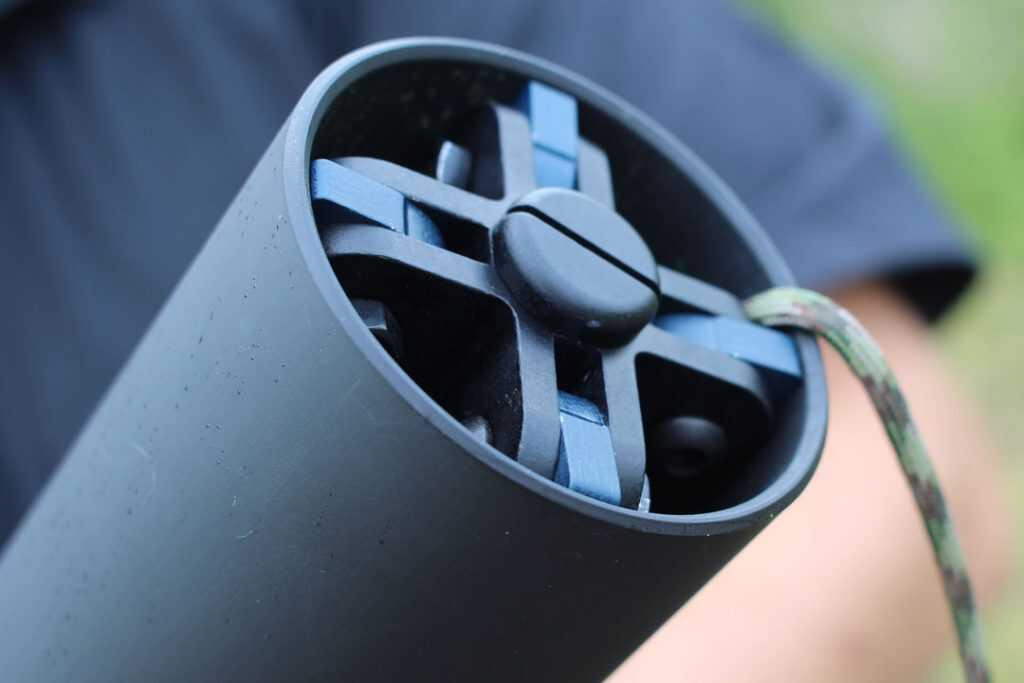 Can Cannon's Grappling Hook in Action