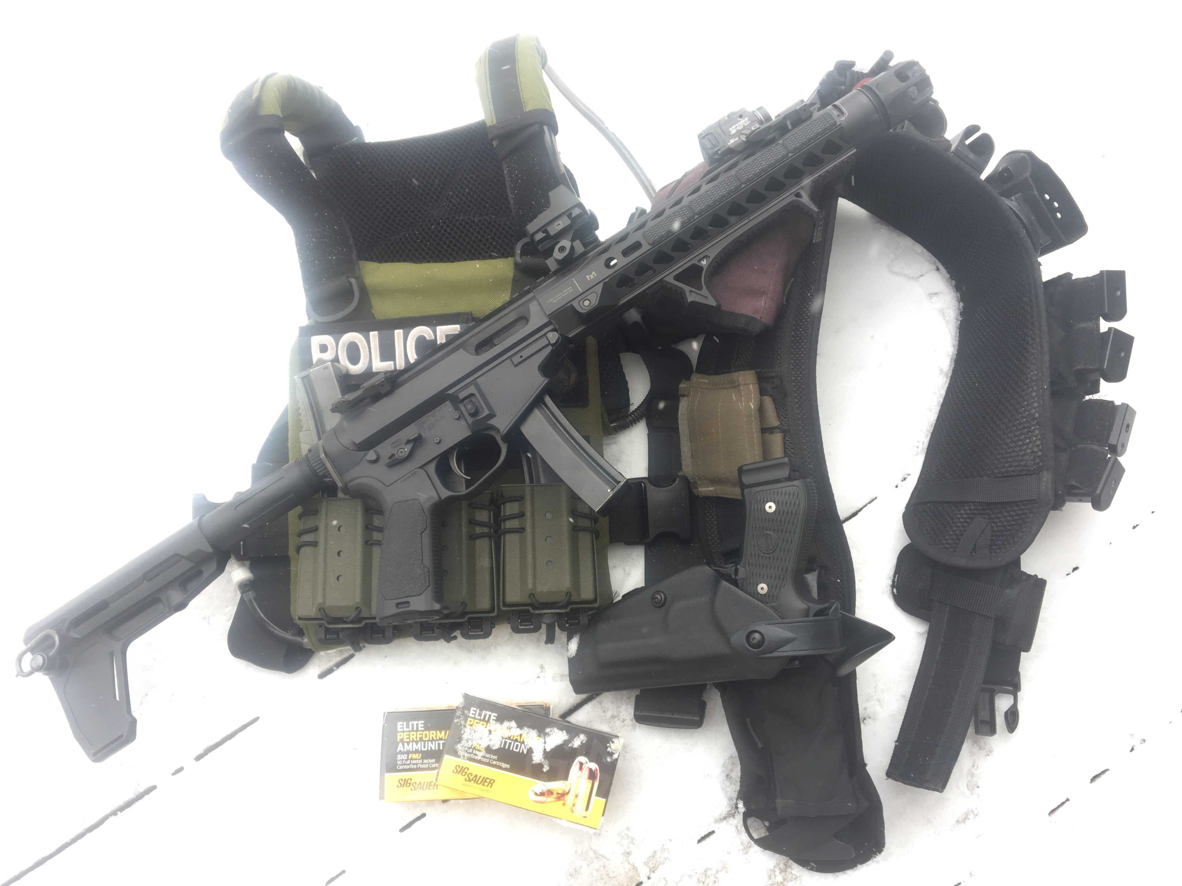 Side Cocking AR That Feeds From MP5 Magazines: Quarter Circle 10/ Strike Industries 9mm AR Build