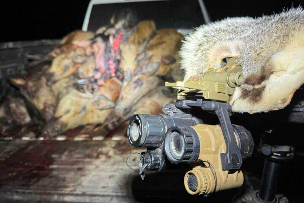 The thermal is hooked up to an external powerbank with cords running over the top of my helmet