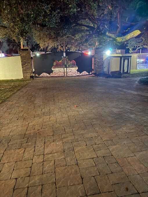 twitch streamer amourant posted to her x feed after an attempted home invasion