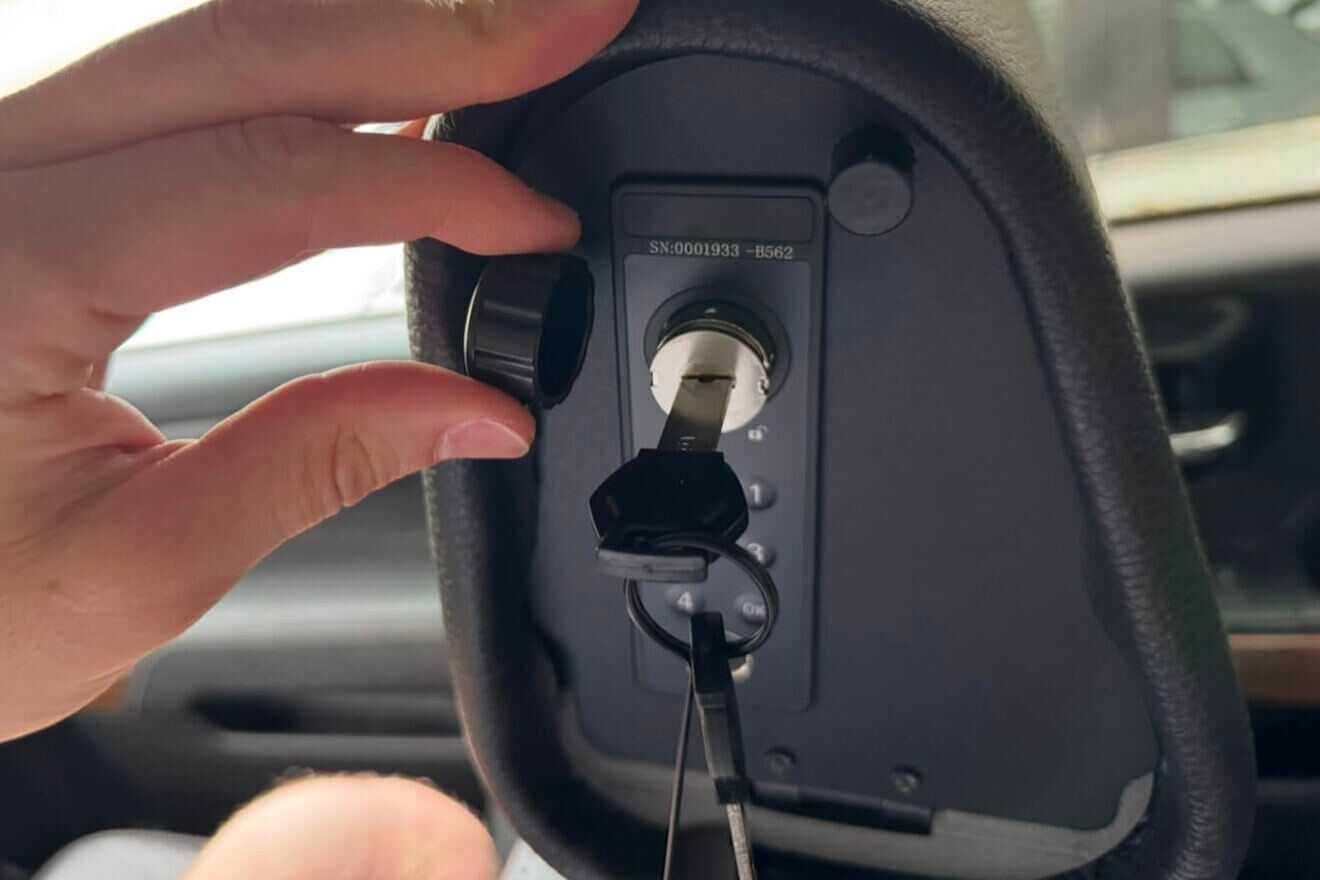 physical key in case batteries die