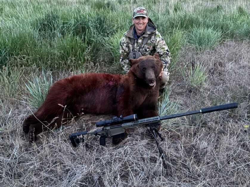 Sig Sauer Cross Sawtooth 7PRC with bear