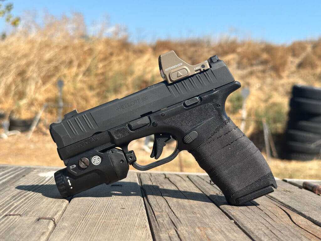 SIG FOXTROT2R weapon light close-up on rail