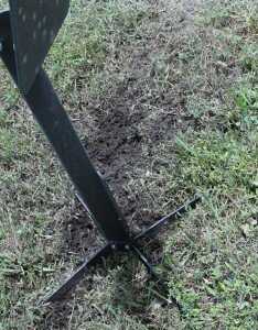 The angle of the target keeps the splatter directly straight down. 