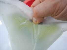 The steam escapes through a hole in the top of the bag. You could theoretically get the contents hotter longer by pinching the bag at the top and letting it off when the bag is in danger of exploding, but try this at your own risk as it is not advised by us or the manufacturer. 