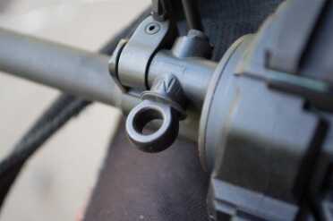 A two-position gas block offers standard and non-standard (dirty, rough condition) settings.