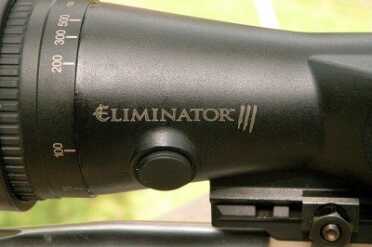 A button on either side of the forward bell is used to turn the scope on and for ranging. It’s used in conjunction with the programming buttons to enter the programming mode.