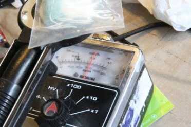 Prepping 101: Geiger Counter for Android/IPhone - Works! (on Android) - Smart Geiger My expensive paddle Geiger measured the mantles at about 10 mR/hr, which is about 100 uSv/hr. The bug wasn't spot on, but it recognized a hot material when it saw one.