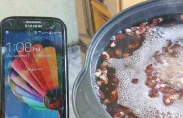 I was charging my phone very quickly, with no hiccups at all. 