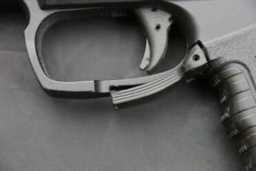 Silly Walther, magazines should be released with the thumb. 