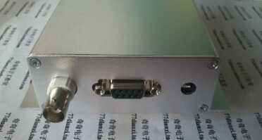 I am not getting into connecting a computer to one of these radios for this article, but there is a step up Super Rock Mite that is only slightly more assembled, and it comes with a COM port connector. 