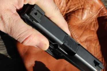 But your left thumb hits the clip instead of the serrations. 