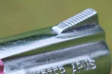 Mother's Day is Coming--Chic Lady for your Mom? Front sight. Glare wasn't much of an issue in the rain, but I can see how it would be.