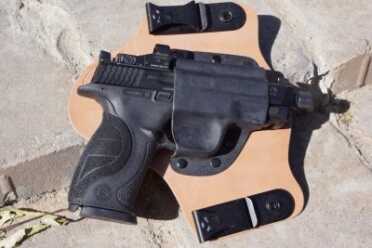 This Crossbreed IWB Super-Tuck is cut to accept a pistol with a red dot mounted.
