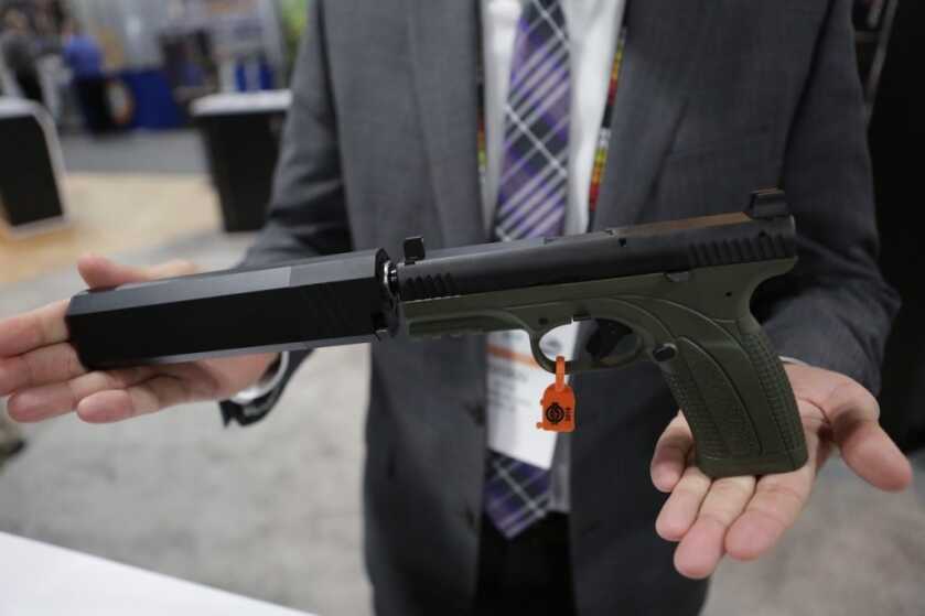 CAR814: New Competition Rifle from Caracal USA — SHOT Show 2018 CAR814: New Competition Rifle from Caracal USA — SHOT Show 2018