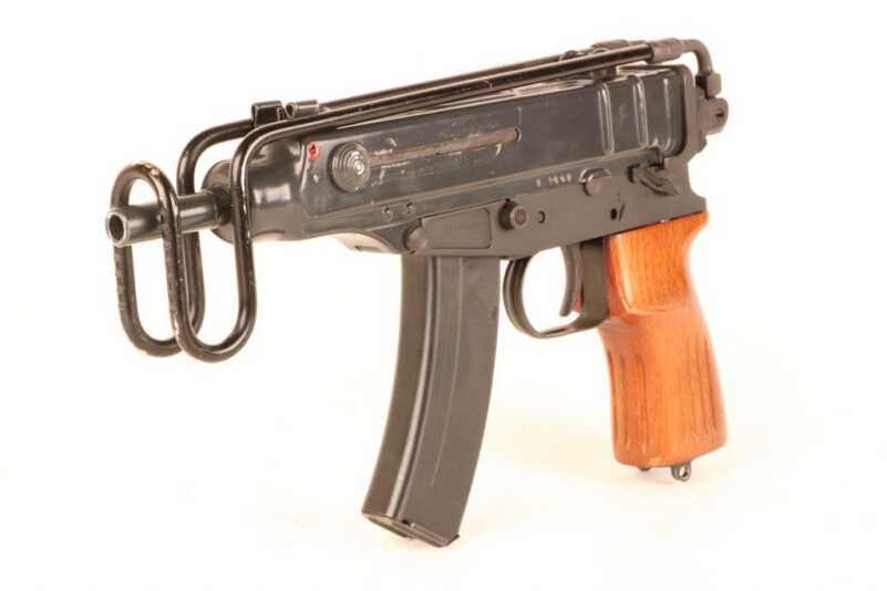 Midget Wrestling: The Czech vz. 61 Skorpion vs. the American MAC11