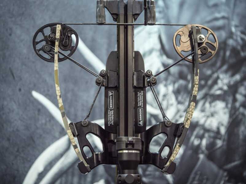 Shoot Arrows at 470fps: TenPoint Nitro XRT Crossbow Delivers - SHOT Show 2019 Shoot Arrows at 470fps: TenPoint Nitro XRT Crossbow Delivers - SHOT Show 2019