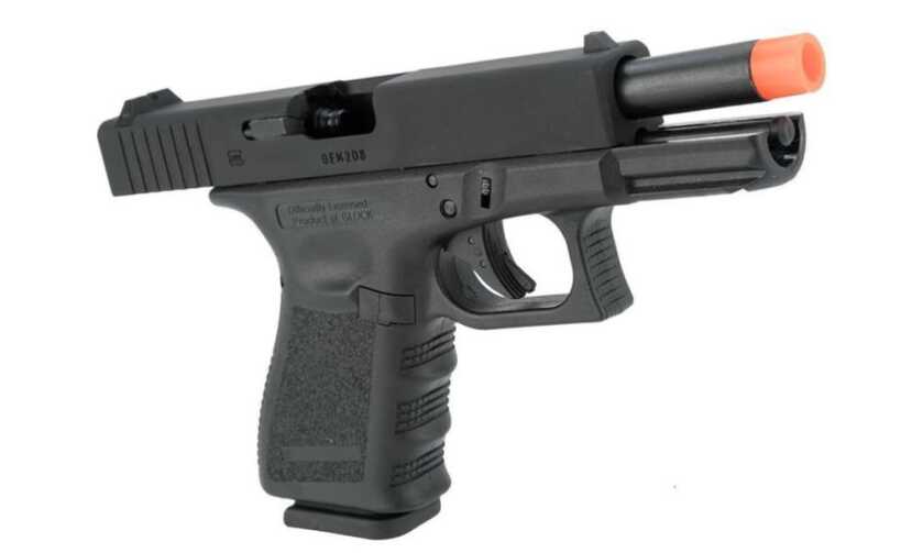 'Progressive' Private School Suspends Student for Three Weeks for Airsoft Gun Pic 'Progressive' Private School Suspends Student for Three Weeks for Airsoft Gun Pic