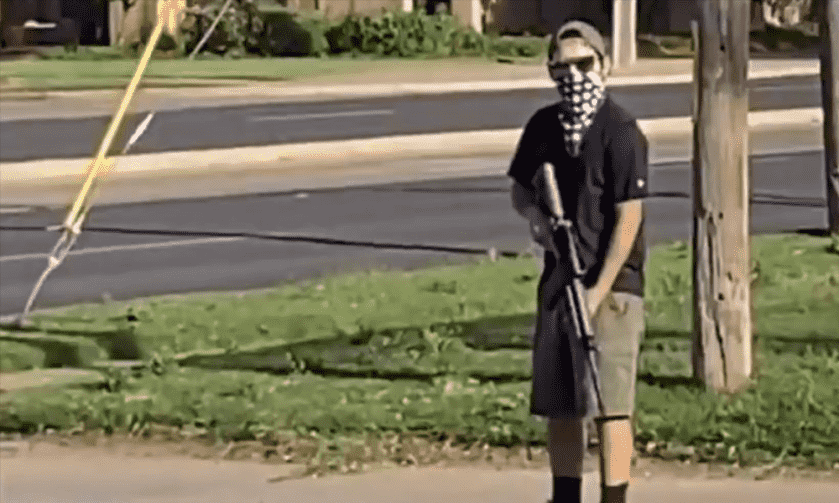 AR-Wielding Anti-Trump Protester Threatened to Shoot Supporters AR-Wielding Anti-Trump Protester Threatened to Shoot Supporters