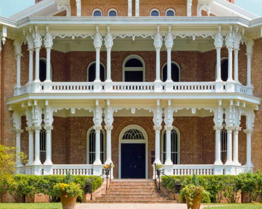 The Siege of Vicksburg, Slavery, and a Freshly-Dug Rose Bed The Siege of Vicksburg, Slavery, and a Freshly-Dug Rose Bed