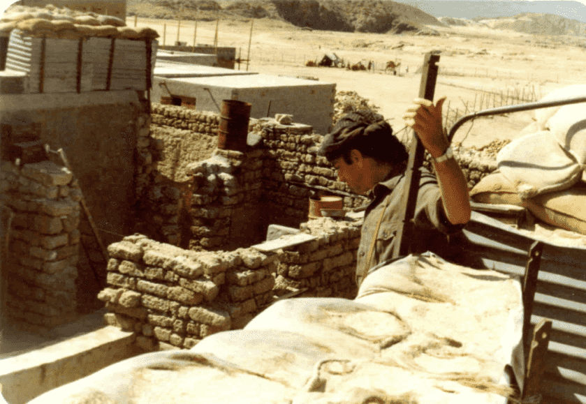 Miracle at Mirbat: When an SAS Operator Singlehandedly Held Off an Army with a Howitzer Miracle at Mirbat: When an SAS Operator Singlehandedly Held Off an Army with a Howitzer