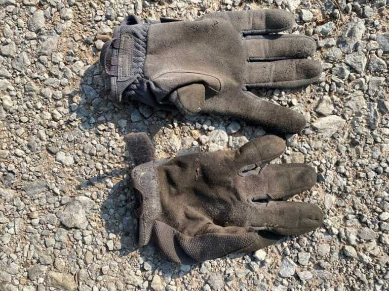 Gloves: All Summer Long