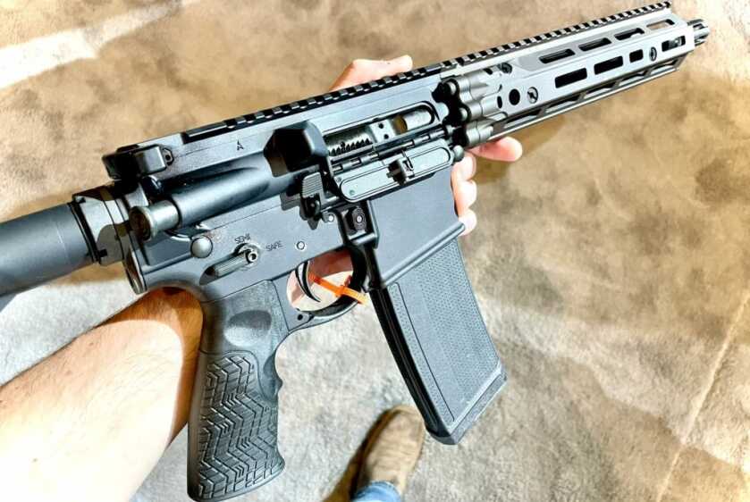 All-New Daniel Defense RIII Rifle Series -- SHOT Show 2022 All-New Daniel Defense RIII Rifle Series -- SHOT Show 2022