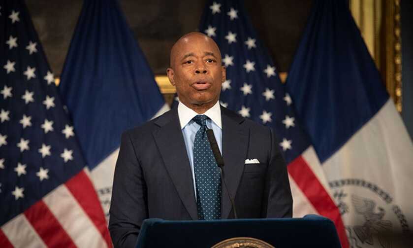 New York Mayor Announces 'Blueprint to End Gun Violence,' Calls for 'Assault Weapon Ban' New York Mayor Announces 'Blueprint to End Gun Violence,' Calls for 'Assault Weapon Ban'