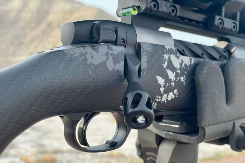 New From Weatherby: The Ultralight Mark V Backcountry 2.0 TI Weatherby Ultralight Mark V Backcountry 2.0 TI bolt handle