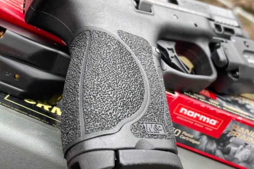 Full Pistol Review ft. Optic Ready Smith & Wesson M&P9 M2.0 Compact