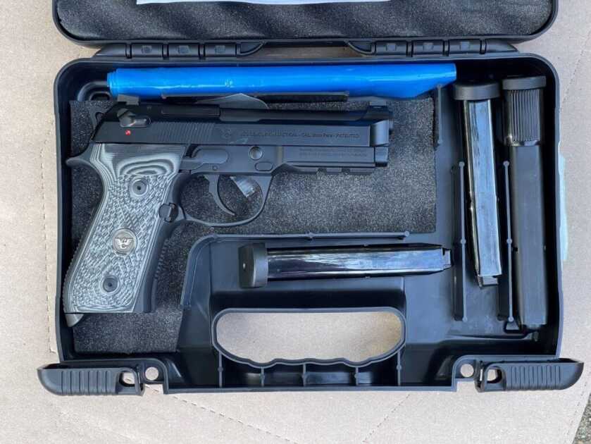 Wilson Combat Beretta 92G in carry case with extra magazines