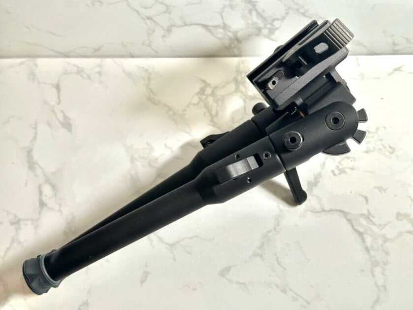 Another closeup of the Skyline Lite Bipod.