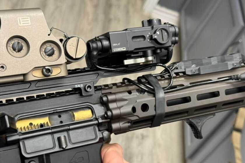 Steiner DBAL-D2 and Eotech EPS3-0 on rifle