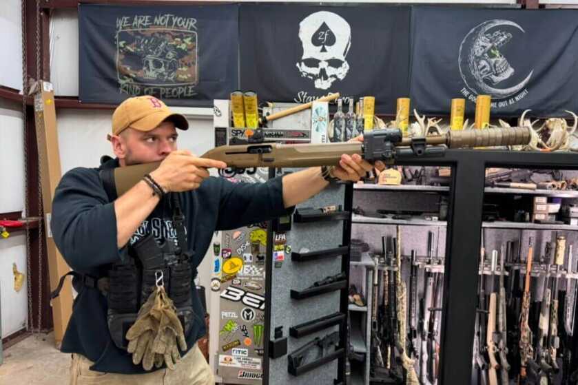 man holding Beretta 1301 Tactical Mod.2 