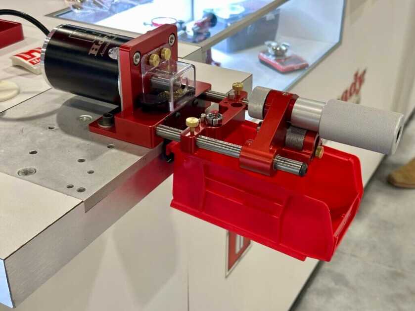 Looking at the left side of the case trimmer.