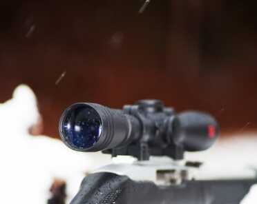 Redfield Revolution 2-7x33 mm - Gear Test Redfield Revolution 2-7x33 mm