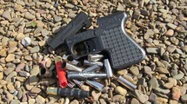 Heizer Defense PS1 Pocket Shotgun Pistol – New Gun Review The PS1 Pocket Shotgun from Heizer Defense is a single-shot pistol chambered for .410 gauge shotshells and 45 Colt cartridges.)