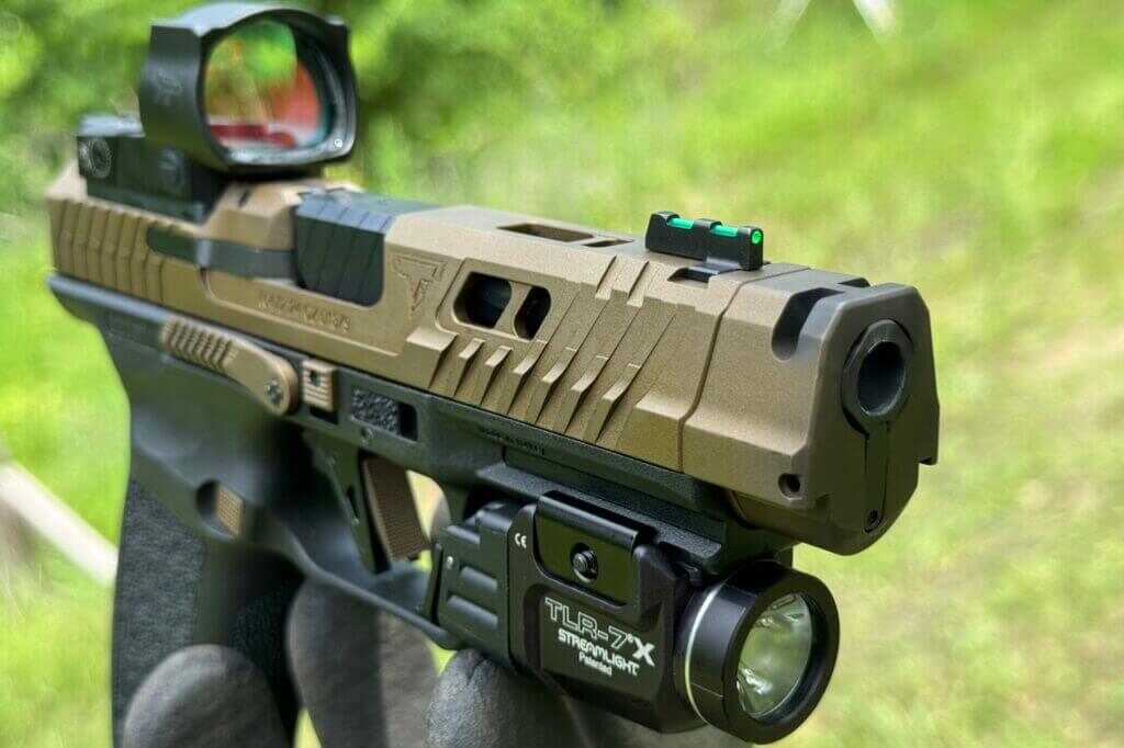 Single port compensator