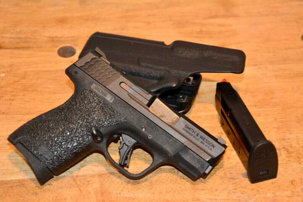 S&W Shield