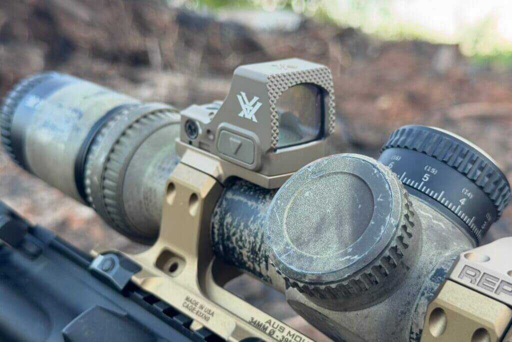 Tan Defender-ST