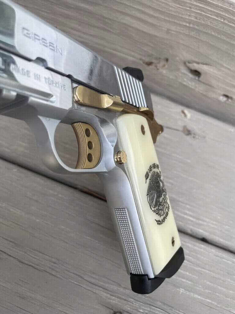 Front grip strap