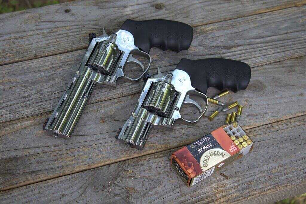 colt king cobra 22 revolvers with ammunition box