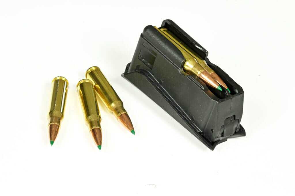 Detachable 5-round magazine for Benelli Lupo Alpha rifle with ammunition