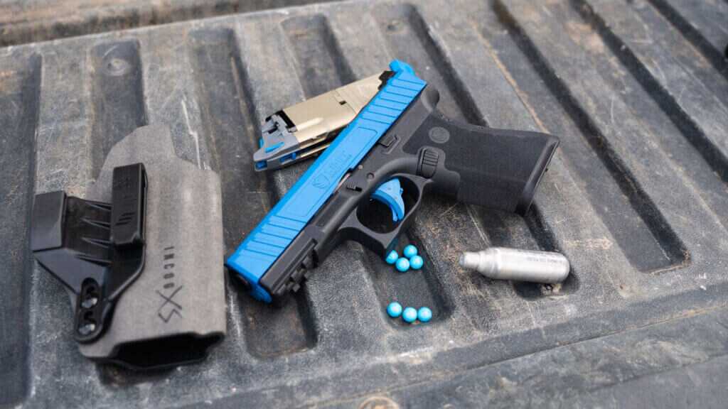 Unit 9 Compact training pistol reviewed as a Glock 19-style non-lethal CO2 pistol