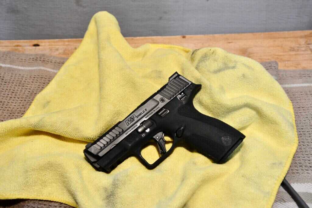 Smith & Wesson M&P Shield X 9mm pistol positioned as a rival to the P365XL Glock 48 and Hellcat Pro
